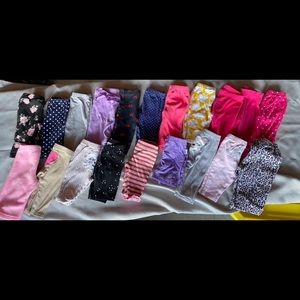 Bundle of baby girl leggings mostly 0-3 and some 3-6